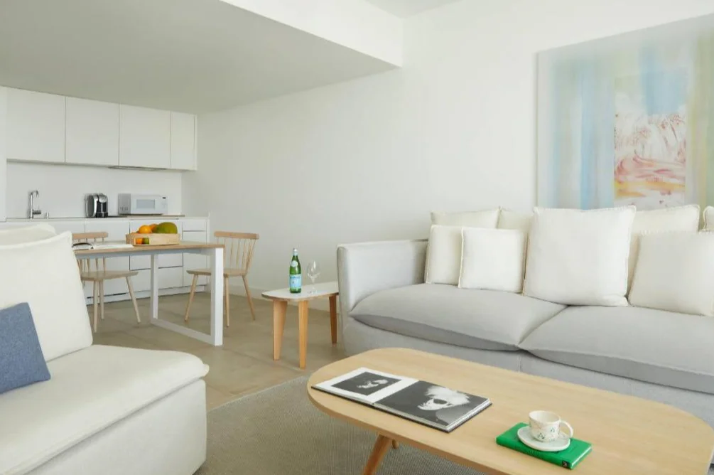Radisson Blu Aruba | kamer met woonkamer en keuken